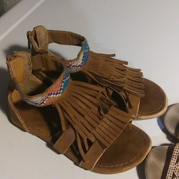 Little girl sandles - Picture 3 of 6